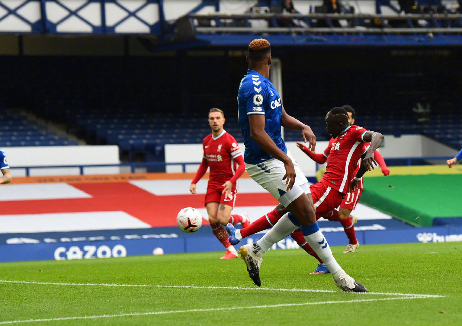 面对巴萨门 面对巴萨门